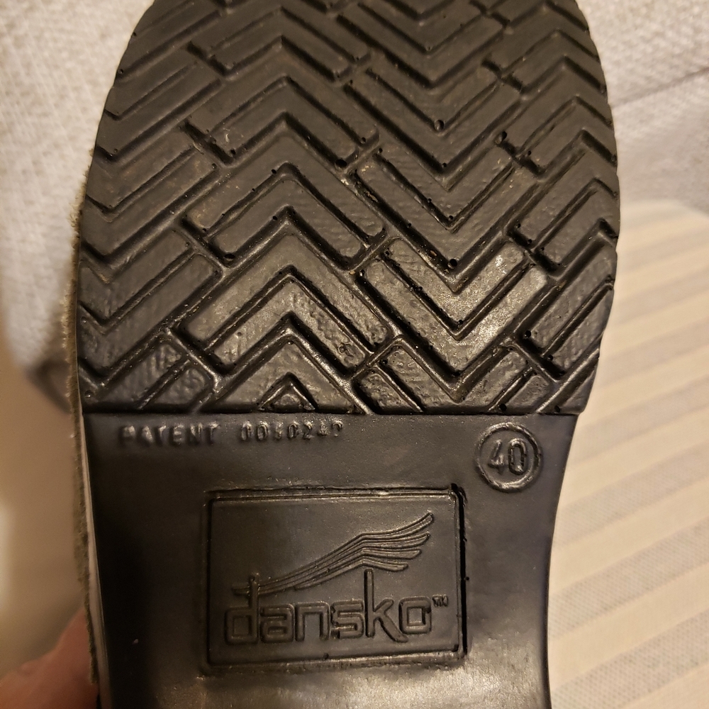 Shoes - Picture 4 of 4